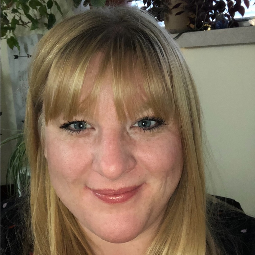 Meet your Posher, Chrystal